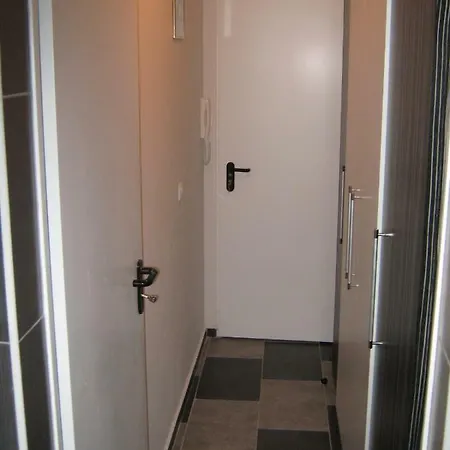 Black&white Apartment Primorsko